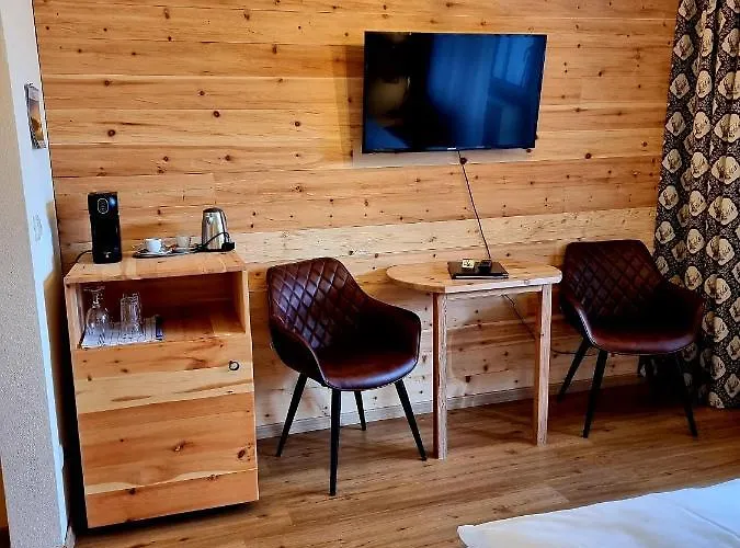 Seehotel Hartung & Ξενοδοχείο Füssen