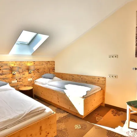 호텔 Seehotel Hartung & 4*