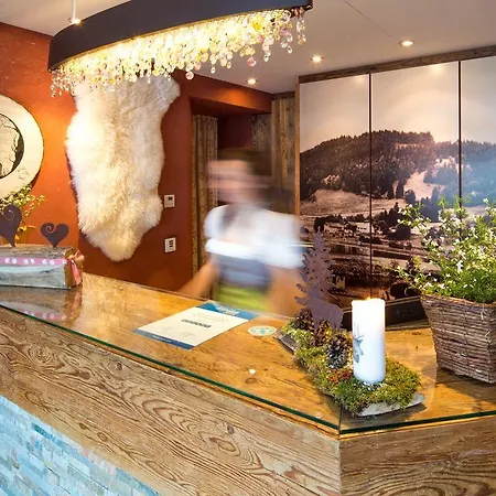 Отель Seehotel Hartung & 4*